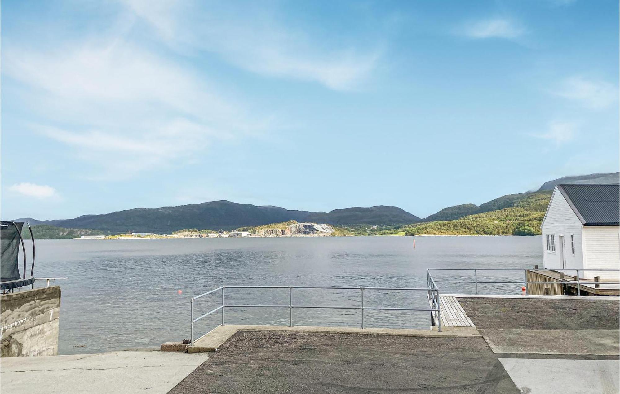 Awesome Home In Kristiansund With House Sea View المظهر الخارجي الصورة