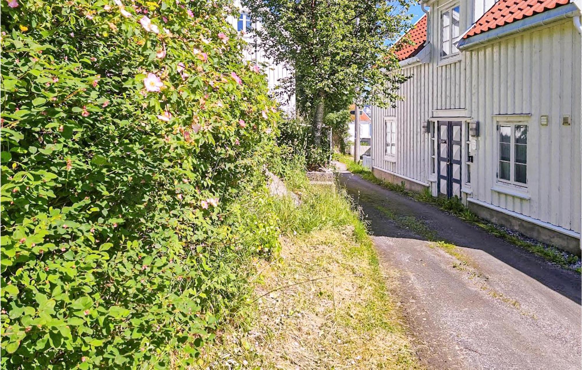 Awesome Home In Kristiansund With House Sea View المظهر الخارجي الصورة